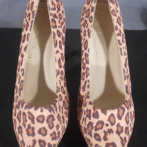 Leopard Print Heels Size 6.5